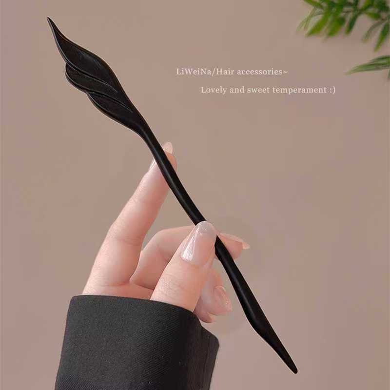 Wooden Hairp Exquisite Carving - огляд і ціна Travel Accessories High End