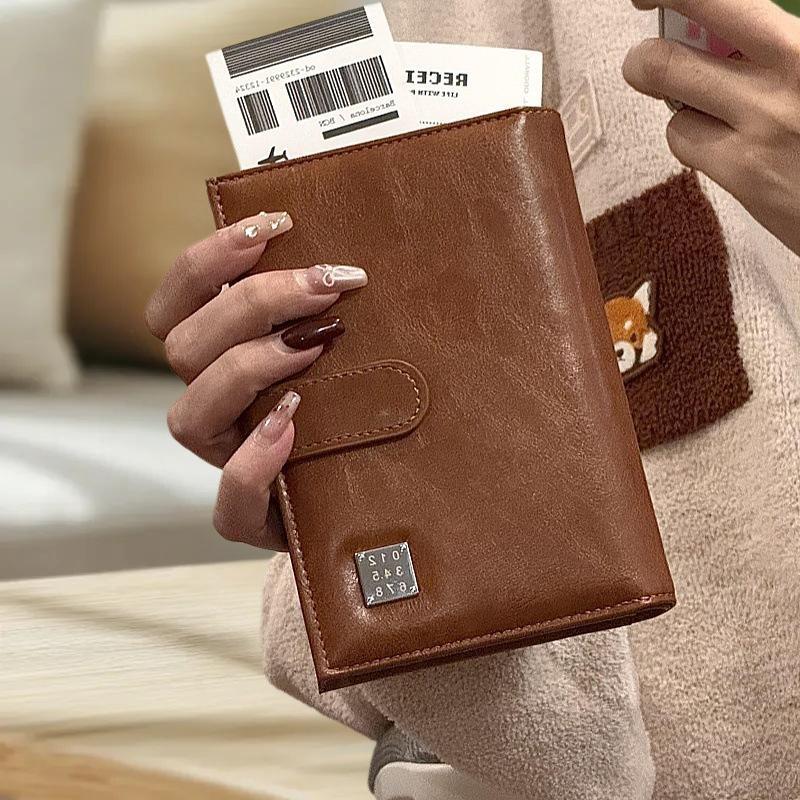 Travel Passport Wallet Women M - огляд і ціна Travel Accessories On Plane