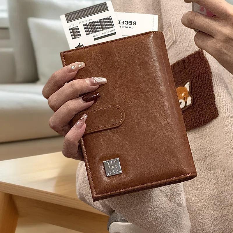 Travel Passport Wallet Women M - огляд і ціна Travel Accessories On Plane
